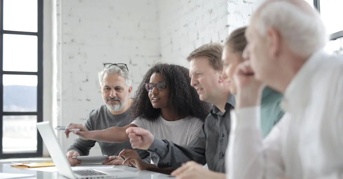 Comment Choisir le Bon Outil de Collaboration en Ligne