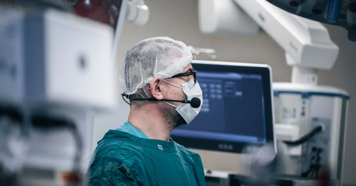 Comment la Technologie Transforme le Secteur Médical