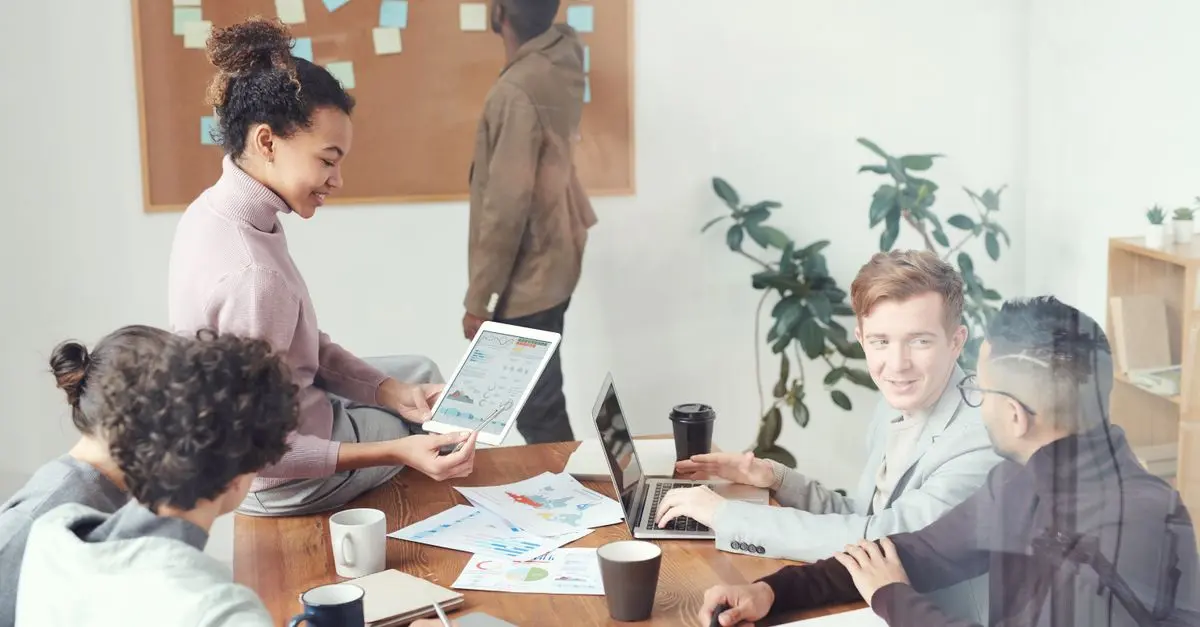 Comparatif des Meilleurs Outils de Collaboration en Ligne