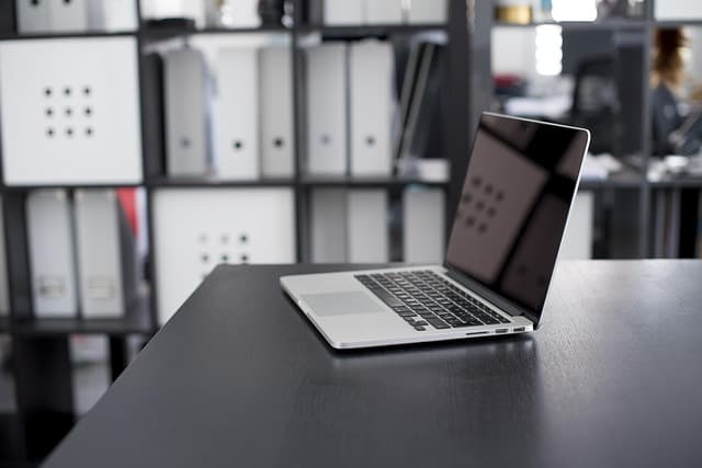 Comment l'Intelligence Artificielle Améliore les Services Client